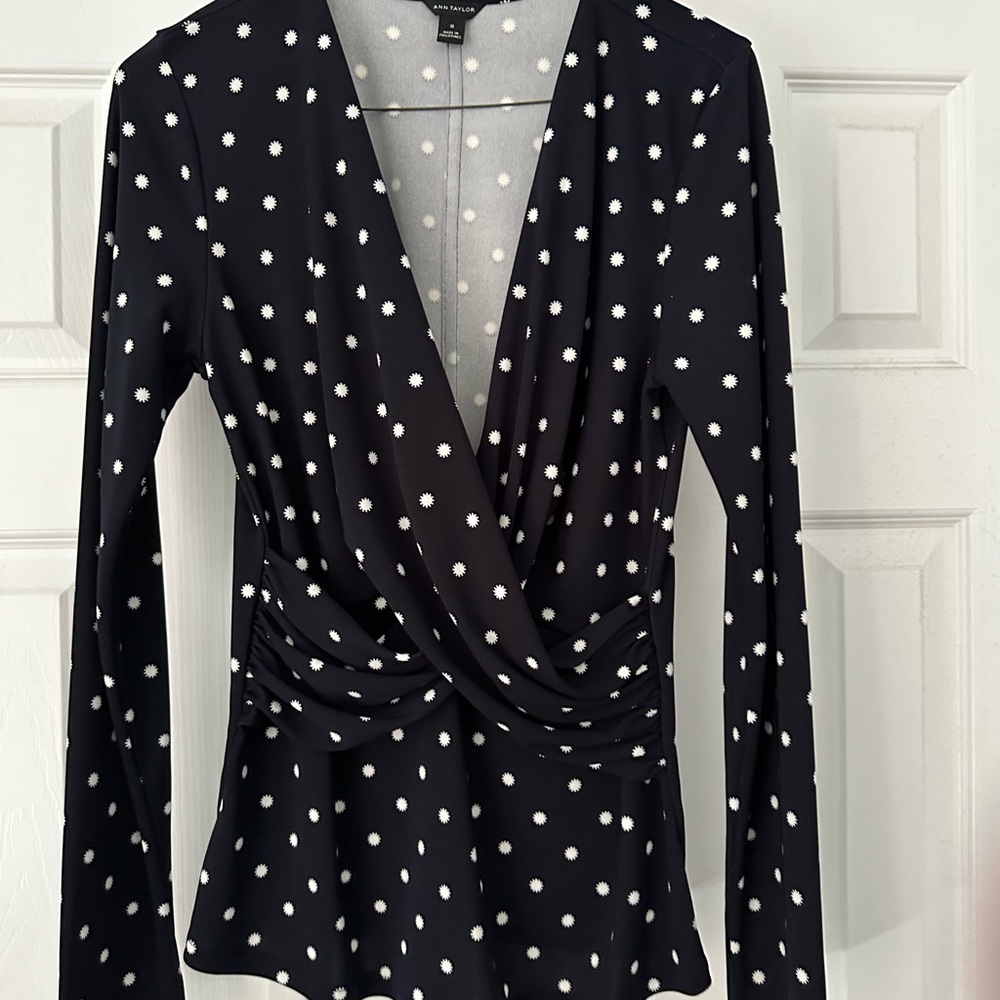 Ann Taylor top Size M